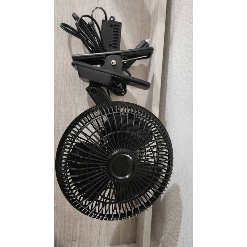 12V Car Fan 6" with clip - Picture 2 of 4